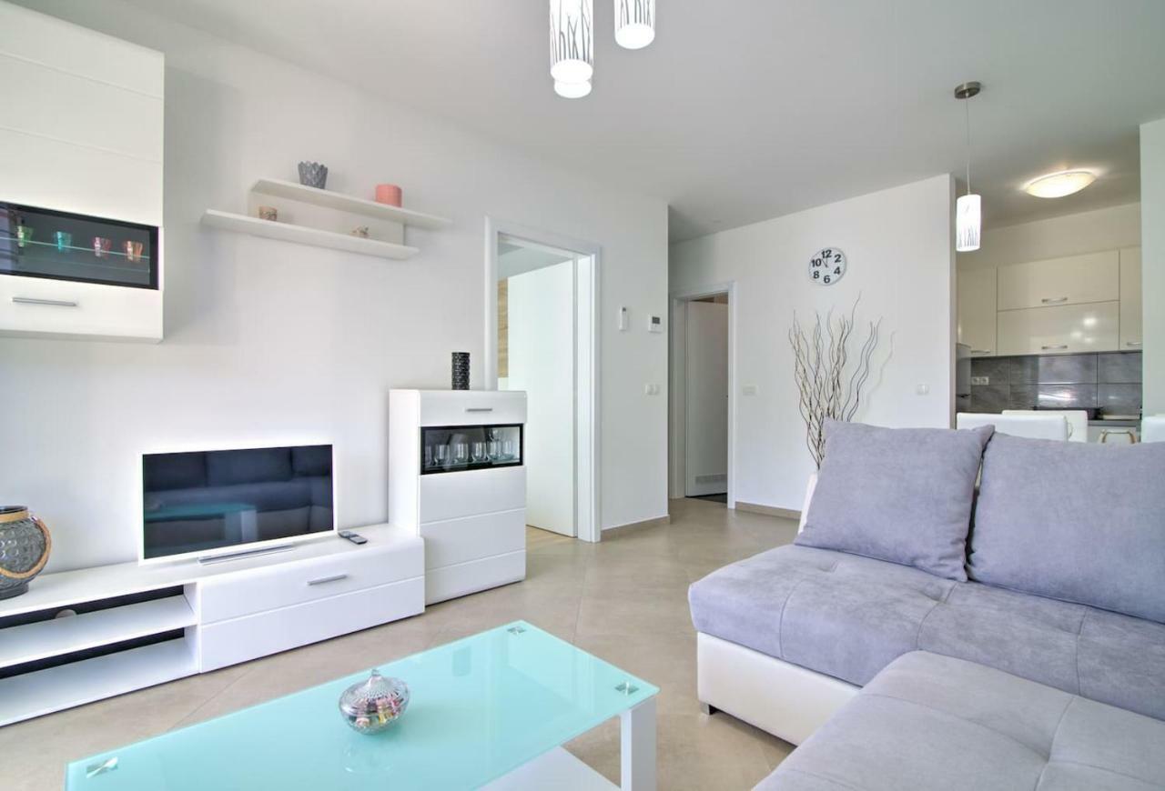 Apartment Waves-Villa Sunce Senj  Exteriér fotografie